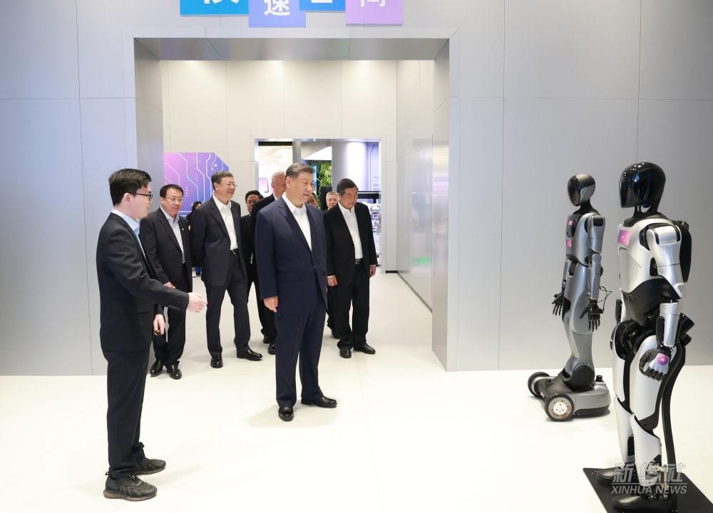 习近平总书记到上海调研，太阳成集团tyc代表具身智能行业汇报进展
